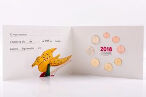Uncirculated coin set Portugal 2018 - Baby birth (inside) (zoom)