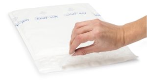 (MATRj.Parcels.Env.PMBP27.100) White bubble envelopes MEGABULLE (x100) (adhesive tape) (zoom)