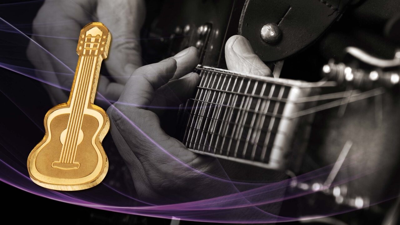 (W168.1.1.D.n.d._2021_.29955) 1 Dollar Guitar (2021) - Silk finish gold (blog illustration) (zoom)