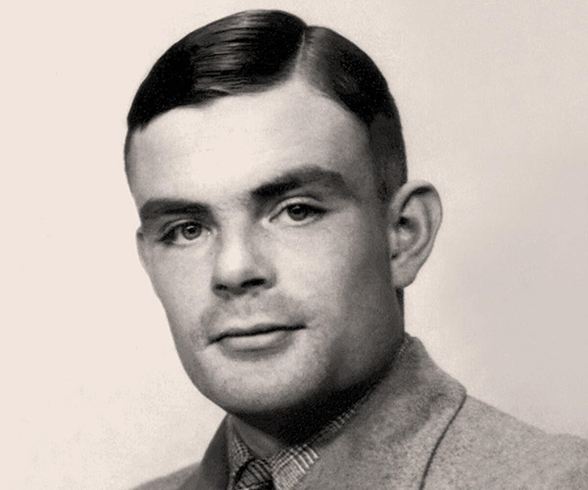 (W185.50.P.2022.UK22ATBU) 50 Pence Alan Turing 2022 BU (blog illustration) (zoom)