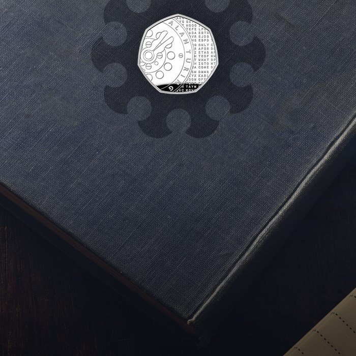 (W185.50.P.2022.UK22ATSP) 50 Pence Alan Turing 2022 - Proof silver (blog illustration) (zoom)