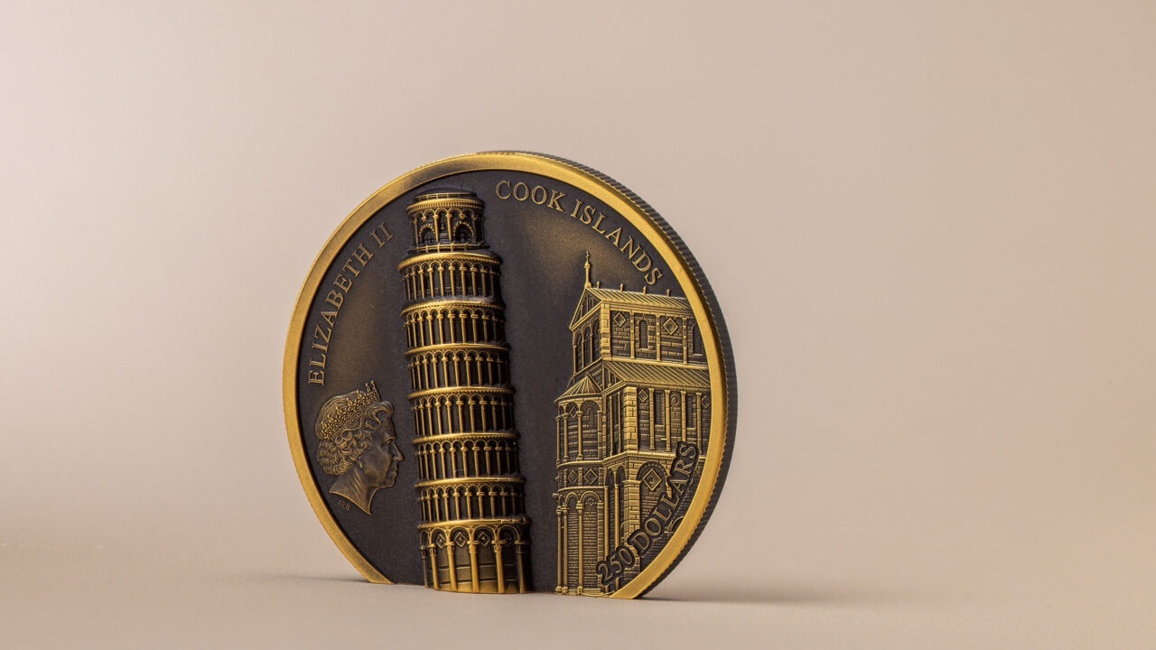 (W099.250.D.2022.30142) Cook Islands 250 $ Leaning Tower of Pisa 2022 - Antique gold (blog illustration) (zoom)