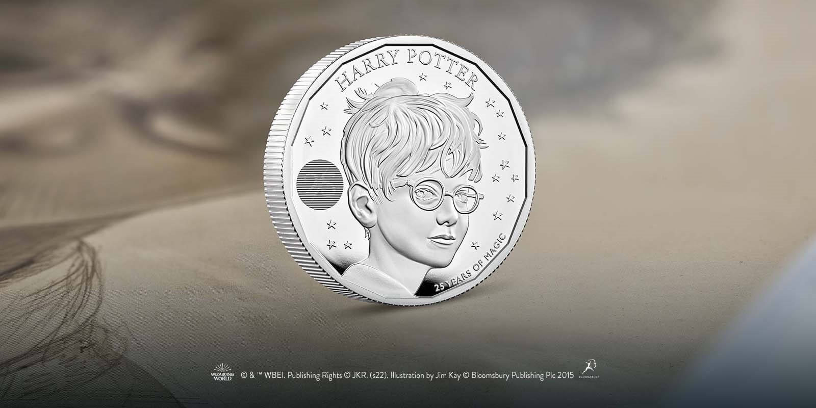 (W185.5.P.2022.UK22HPS2) 5 Pounds UK 2022 2 oz Proof silver - Harry Potter (blog illustration) (zoom)