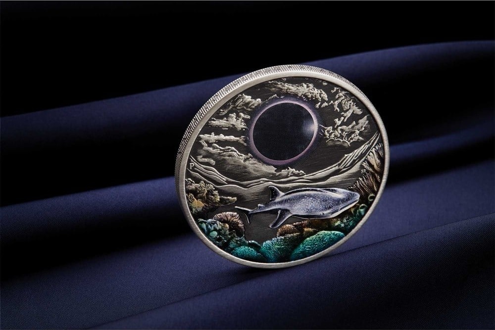(W017.1.2.D.2023.23O82AAA) 2 Dollars Australia 2023 2 oz Antique silver - Ningaloo Eclipse (blog illustration) (zoom)