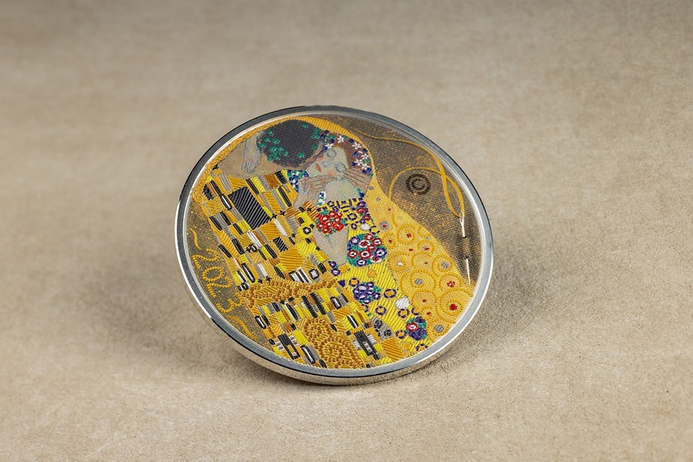 (W168.1.20.D.2023.12) Palau 20 $ Fine Embroidery Art The Kiss, by Gustav Klimt 2023 - Silk finish Ag Reverse (blog) (zoom)