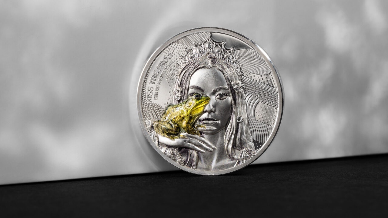 (W099.10.D.2023.30383) Cook Islands 10 Dollars Kiss the Frog, Eye of a Fairytale 2023 - Proof Ag (blog) (zoom)