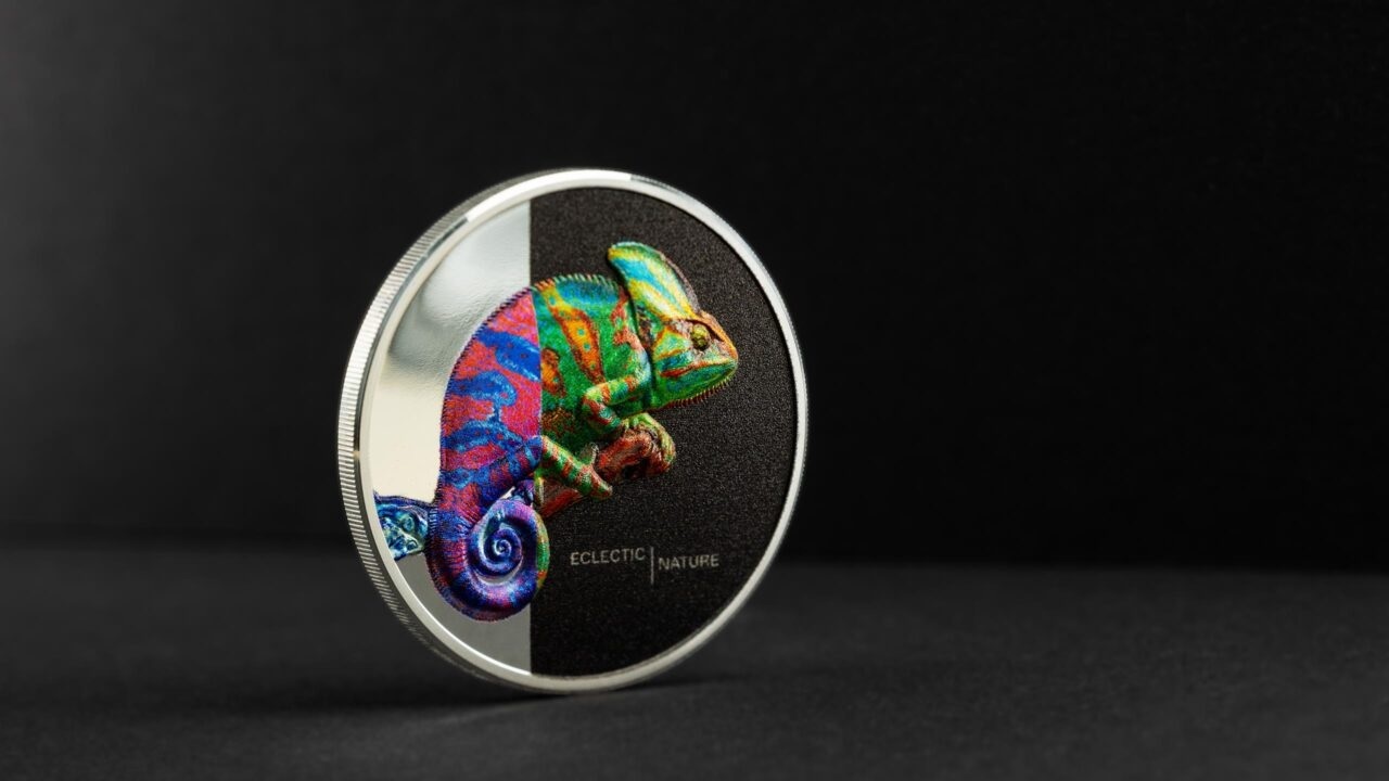 (W099.5.D.2023.30373) Cook Islands 5 Dollars Chameleon 2023 - Proof silver (blog illustration) (zoom)