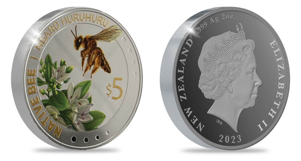 (W163.5.D.2023.CU23BSPCN) 5 $ New Zealand 2023 2 ounces Proof Ag - Native bee Ngaro Huruhuru (zoom)