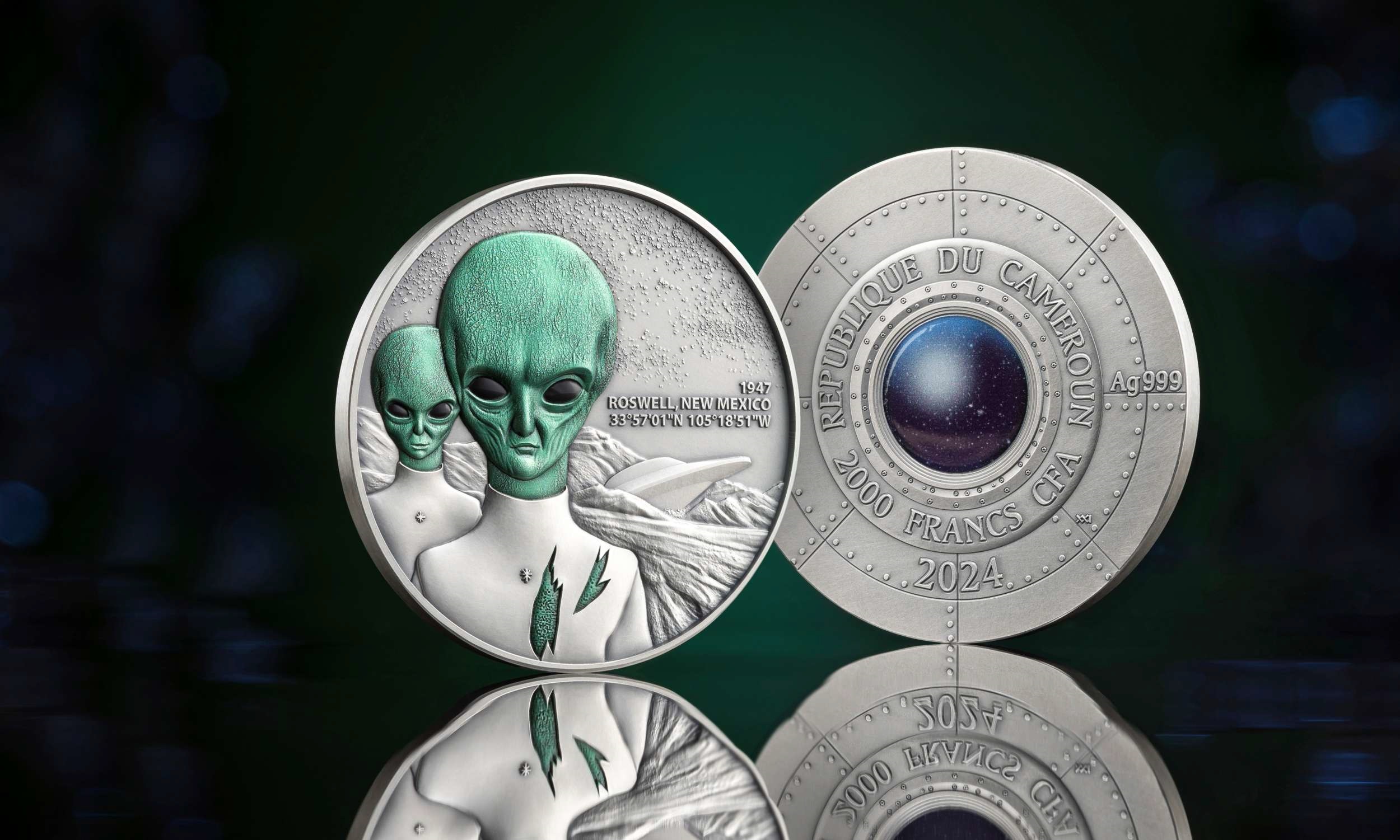 (W036.2000.CFA.2024.2.oz.Ag.2) 2000 Francs CFA Cameroon 2024 2 oz Antique silver - Roswell UFO Incident (blog) (zoom)