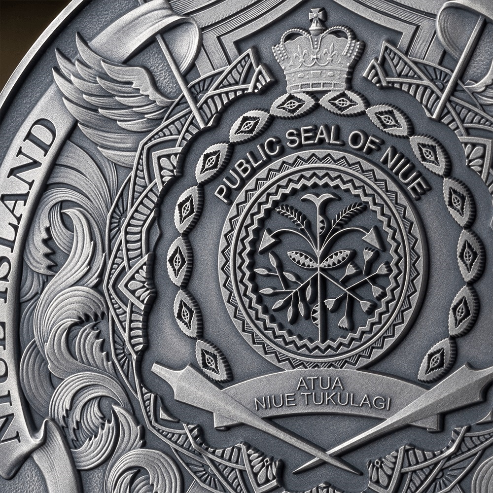 (W160.10.D.2024.5.oz.Ag.3) 10 Dollars Niue 2024 5 oz Antique silver - St. Michael The Patron of Kyiv (zoom)