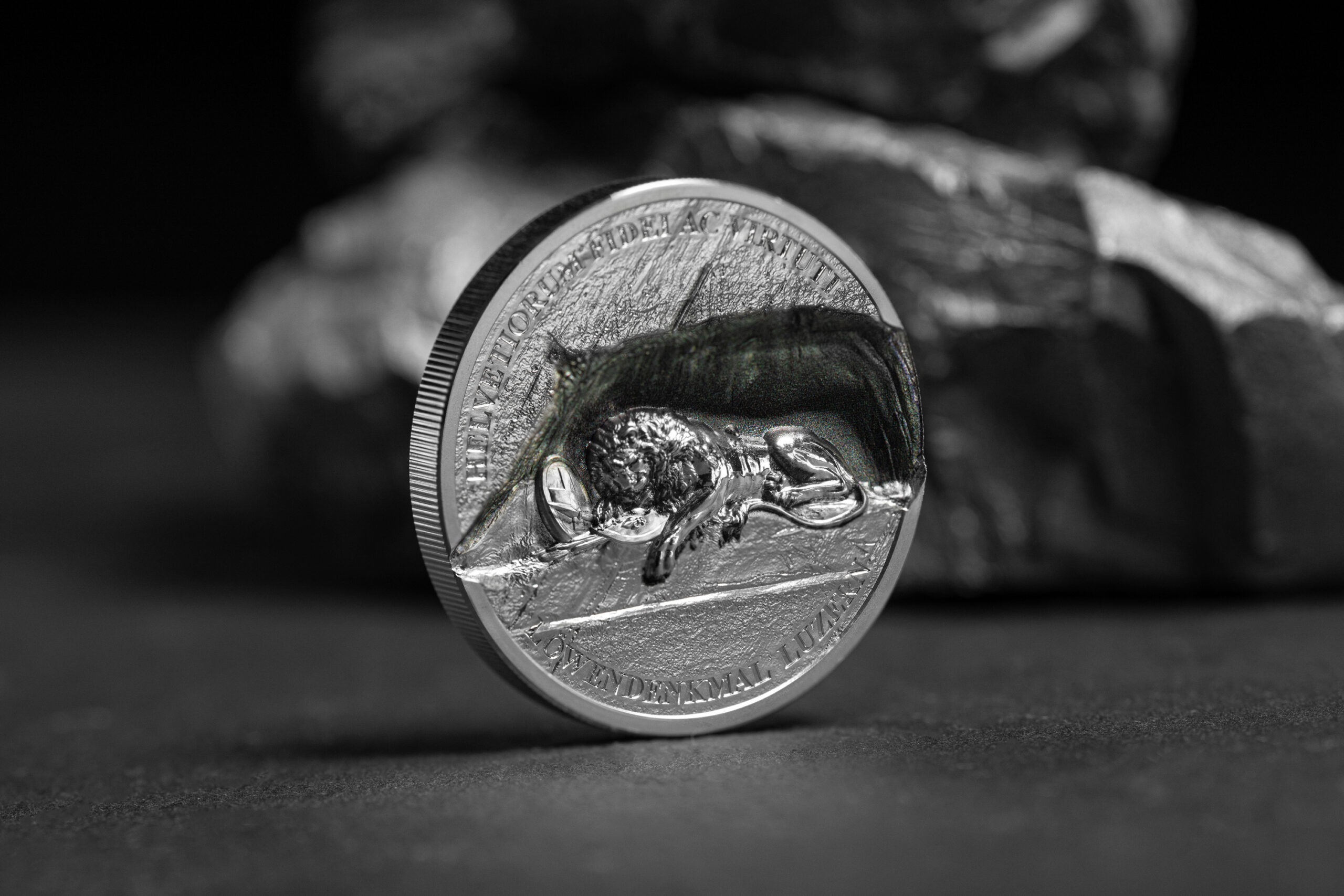 (W099.5.D.2024.1) Cook Islands 5 Dollars The Lion of Lucerne 2024 - Proof silver (blog illustration) (zoom)